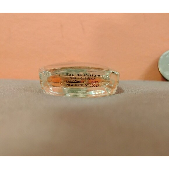 Women's Lancome Miracle Eau de Parfum Splash Mini .17 fl oz. - Picture 3 of 3